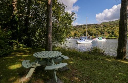 Lakeside House | Lakeside View