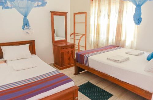 Anuradhapura House | Lakeside Villa