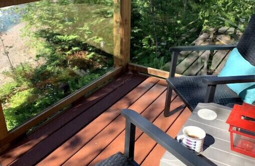 Croftville House | Lakesong Cottage