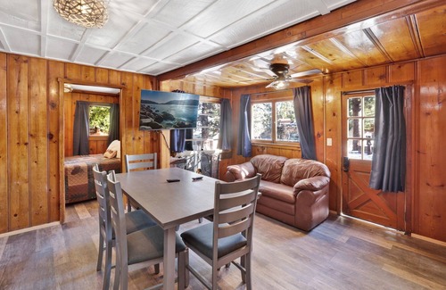 Big Bear Lake Hotel | Lakeview #104