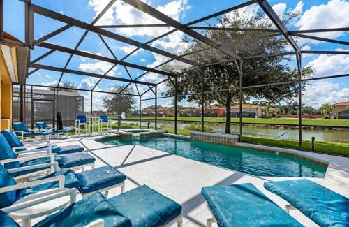 Bellavida House | Lakeview 6-Bedroom Retreat with Game Room, Private Pool, Spa & Resort Amenities - Ideal for Families & Groups