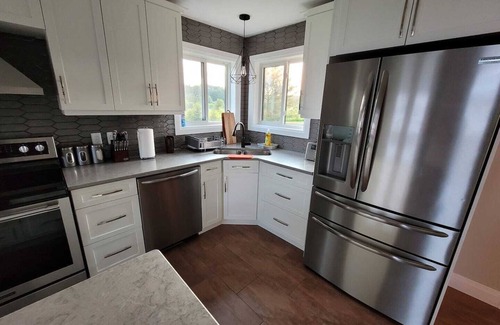 Magnetawan House | LAKEVIEW-BEAUTIFUL BRAND NEW COTTAGE PRIVATE BEACH