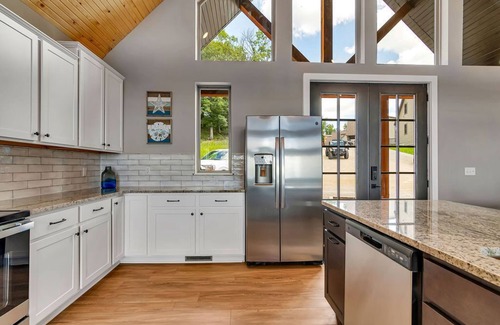 Indian Point Cabin | Lakeview Deck| Game Room| Pool I Arcade | Fire Pit