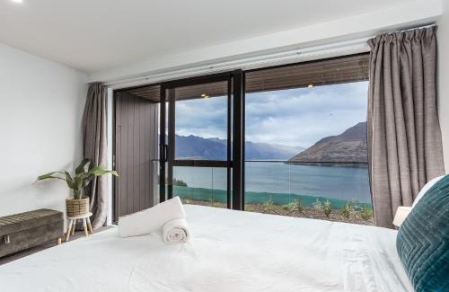 Fernhill House | Lakeview Escape Fernhill Retreat