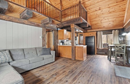 Celestine Cabin | Lakeview Falls at Patoka Lake