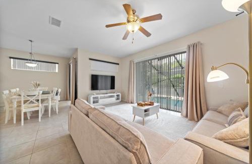 Sunset Lakes Apartment | Lakeview Family Haven in Kissimmee - Heated Pool & Scenic Views