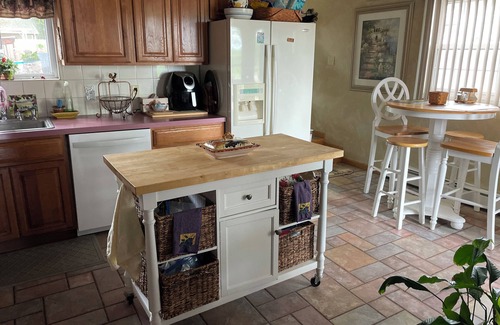 Ashtabula House | Lakeview Garden Home