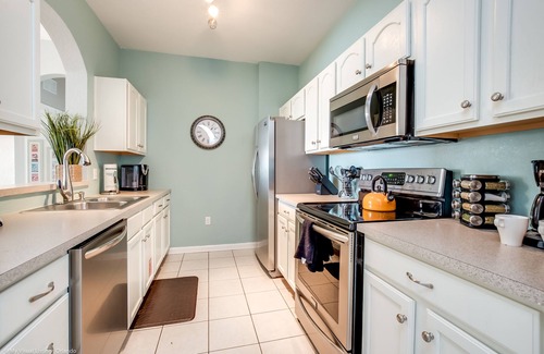 Windsor Hills Apartment | Lakeview Gardens
