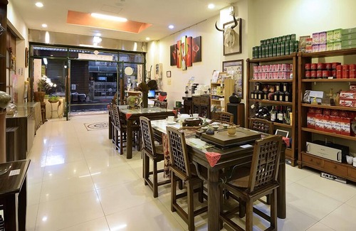 Yuchi Bed & Breakfast | LakeView Homestay