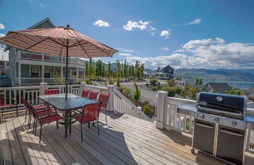 Chelan House | LakeView Landing #16 with Carriage House