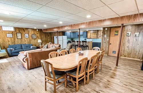 Butternut House | Lakeview Lodge on the Flowage | 4 Bed, 4 Bath
