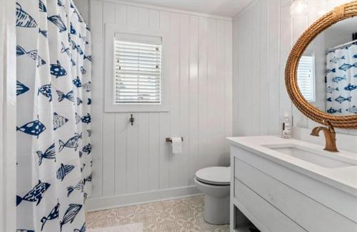 Deatonville House | Lakeview Paradise
