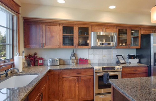 McCall Condo | Lakeview Penthouse on Park Street in the heart of Downtown McCall