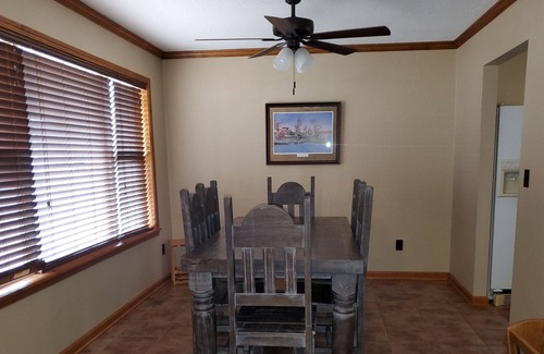Samburg House | Lakeview Property