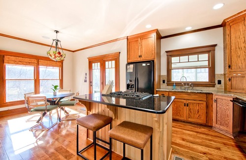 Mill Spring House | Lakeview retreat with Free Wifi, hot tub, fireplaces, patio, balcony, & grill