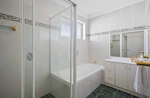 Budgewoi House | Lakeview Tranquility Budgewoi