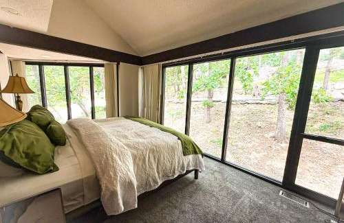 Village of Four Seasons House | Lakeview Treetop Village79-3bed3bapools-8pp