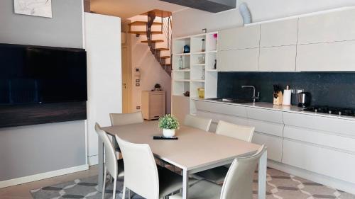 Peschiera del Garda Apartment | Lakeview Verdi Apartment