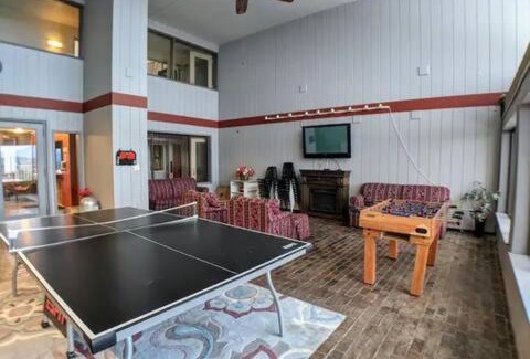 Weirs Beach Apartment | Lakeview Winni Condo with Kitchenette Weirs Beach