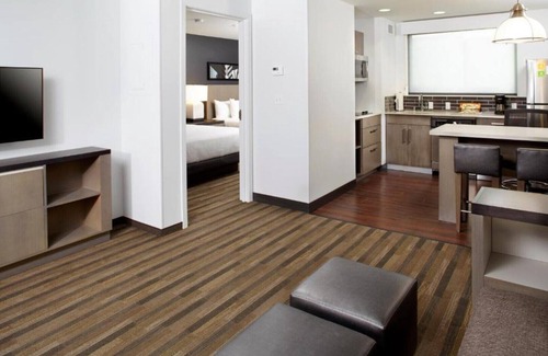 Belmar House | Lakewood, Colo., Extended Stay Room Near Denver Federal Center