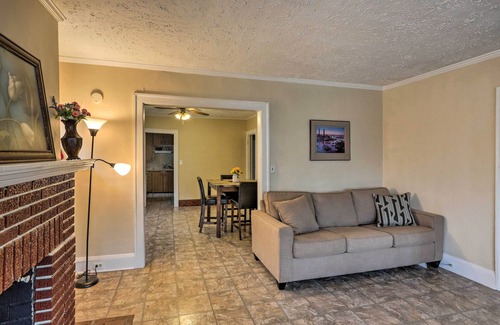 Lakewood House | Lakewood Home w/Yard ~ 8 Mi to Cleveland!