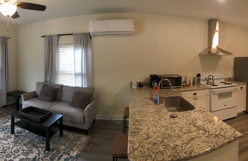 Durham Apartment | Lakewood Lyon Park Renovated Cottage Near Duke 23A