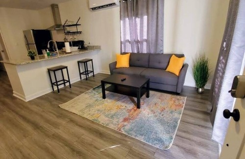 Durham Apartment | Lakewood Lyon Park Renovated Cottage Near Duke 28A