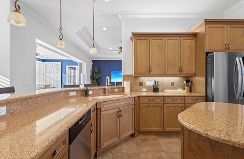 Braden River House | Lakewood Ranch Getaway–Spacious 3BR Home with Den: Silverado Circle by RVA