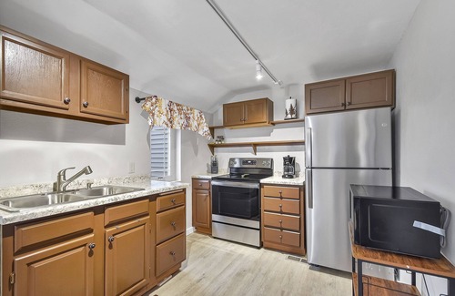 Lakewood House | Lakewood Trail Retreat, 2 min to outdoor UTV- Snowmobile trails & Taverns.