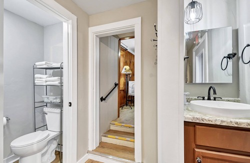 Lakewood House | Lakewood Trail Retreat, 2 min to outdoor UTV- Snowmobile trails & Taverns.