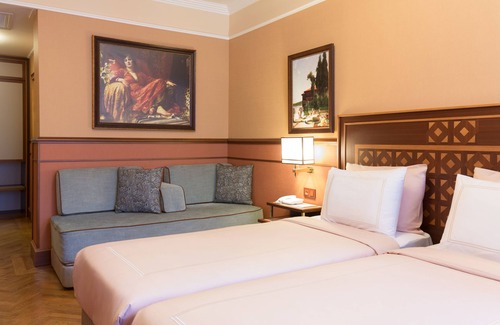 Cagaloglu Hotel | Lalahan