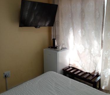 Nelspruit House | Lalamnandzi 4 Guesthouse
