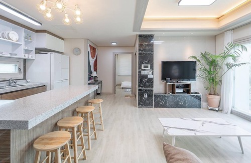 Hallim House | Lalapipo Jeju
