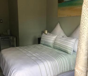 Greater Johannesburg Metropolitan Area House | Lala’s guest house