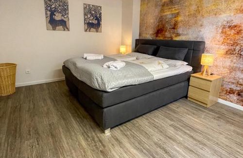Braunlage Apartment | LaLeLou Braunlage, perfekt für Familien, zentral mit Garten 120qm, inkl Wäschepaket und WLAN, Boxspringbett, 6 Personen
