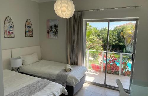 Sunset Beach Apartment | Lamabeach city farm