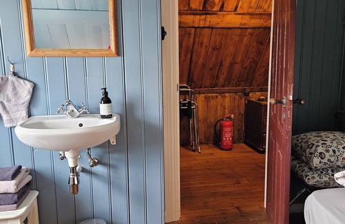 Borgarnes House | Lambalaekur Guesthouse