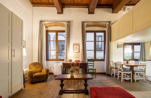 San Giovanni Apartment | Lambertesca Loft in Florence