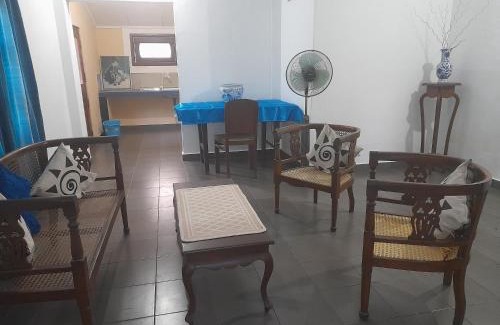 Seeduwa - Katunayake House | Lamp Colonial Bungalow Airport