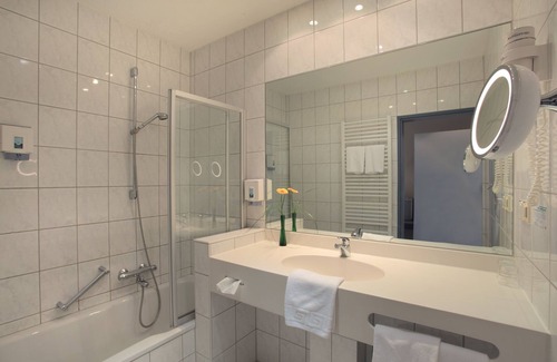 Delligsen Hotel | Lampes Posthotel