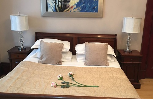 Juniper Green Apartment | Lanark Residence