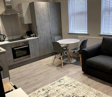Trafford Apartment | Lancaster & Blenheim Villas