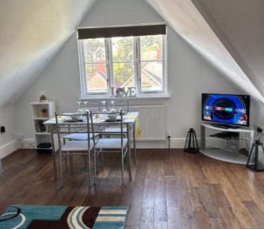 Woodhall Spa Apartment | Lancaster Heights