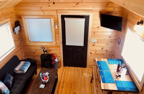 Spring City Cabin | Lancaster Tiny-House in the Woods with Private Finnish Sauna at Watts Bar Lake!