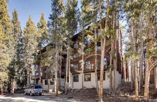 Warrior's Mark Apartment | Lances West 1 by Ski Country Resorts