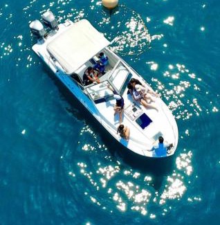 El Rodadero Boat Rental | lancha deportiva stand by me