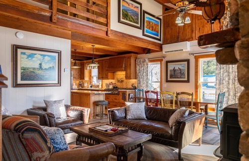 Pineola House | Land Harbor Lodge -Sauna | Hot Tub | Lake Access | Fire Pit | Golf