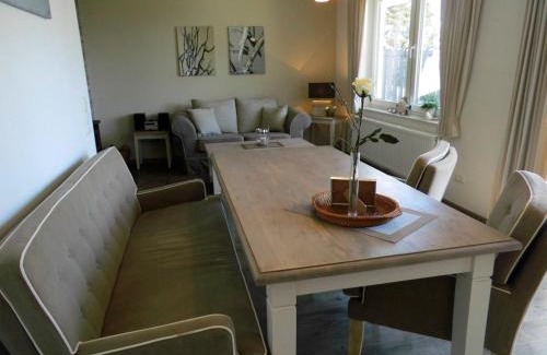 Ortmuhle Apartment | LANDHAUS AM SUND im EG
