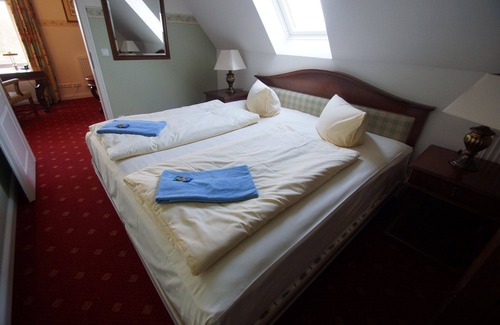 Alt-Travemunde/Ronnau Hotel | Landhaus Bode