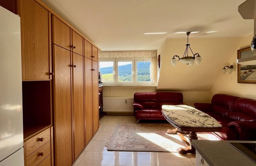 Oberwiesenthal Apartment | Landhaus-Chalet-Keilberger Blick